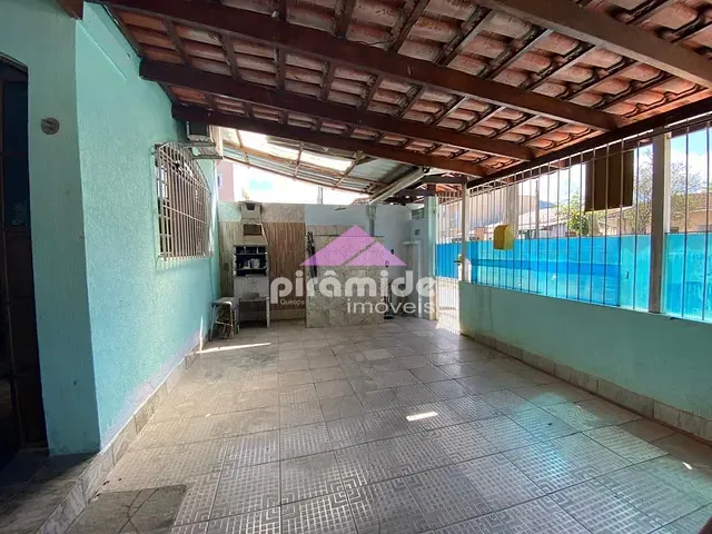 Casa com 300m² 3 quartos e 4 banheiros, à venda, no bairro Vila Atlântica em Caraguatatuba