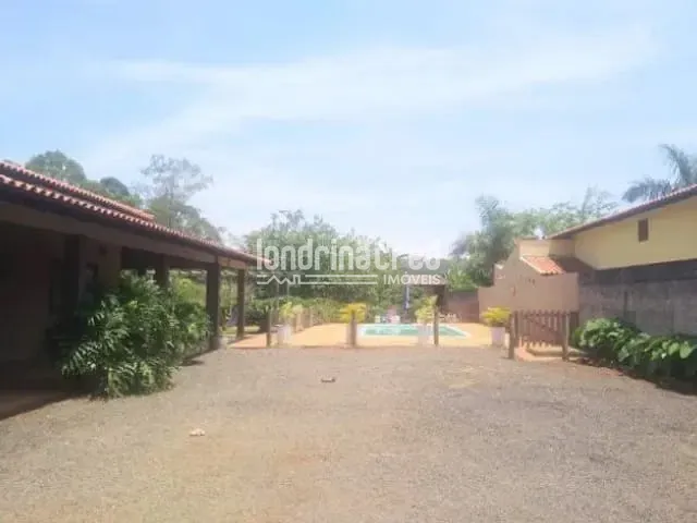 Casa com 1400m² 4 quartos e 3 banheiros, à venda, no bairro Estância Alvorada em Cambé