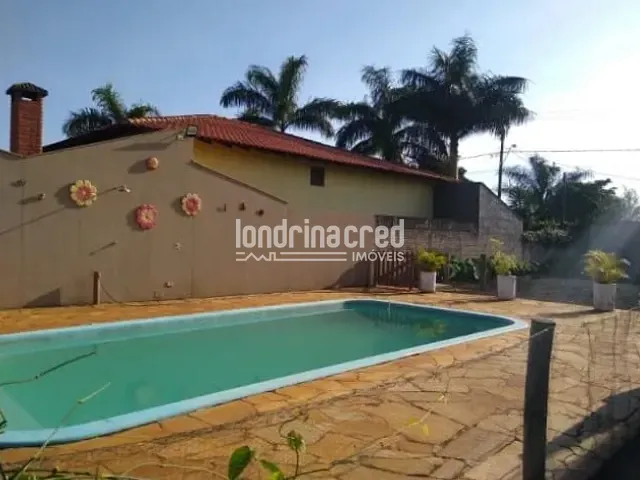 Casa com 1400m² 4 quartos e 3 banheiros, à venda, no bairro Estância Alvorada em Cambé