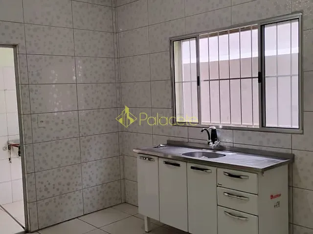 Casa com 125m² 2 quartos e 2 banheiros, à venda, no bairro Residencial Estoril em Taubaté