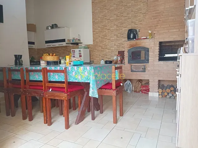 Casa com 156m² 2 quartos e 2 banheiros, à venda, no bairro Residencial Comercial Cidade Vista Alegre em Pindamonhangaba