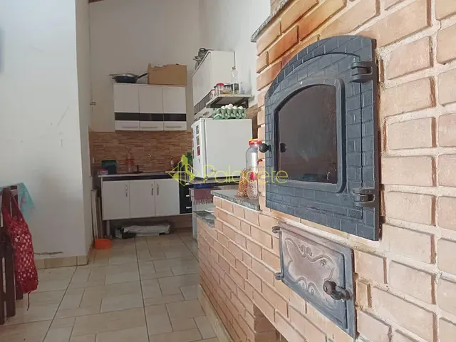 Casa com 156m² 2 quartos e 2 banheiros, à venda, no bairro Residencial Comercial Cidade Vista Alegre em Pindamonhangaba
