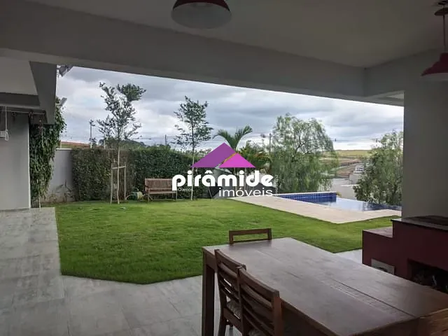 Casa com 450m² 5 quartos e 6 banheiros, à venda, no bairro Urbanova em São José dos Campos