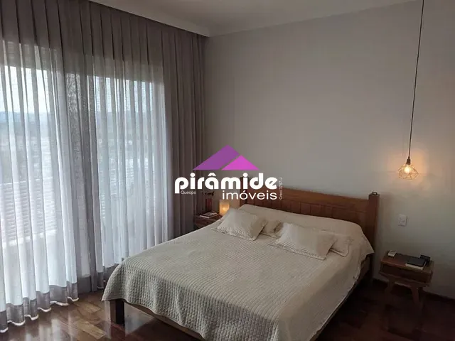 Casa com 450m² 5 quartos e 6 banheiros, à venda, no bairro Urbanova em São José dos Campos