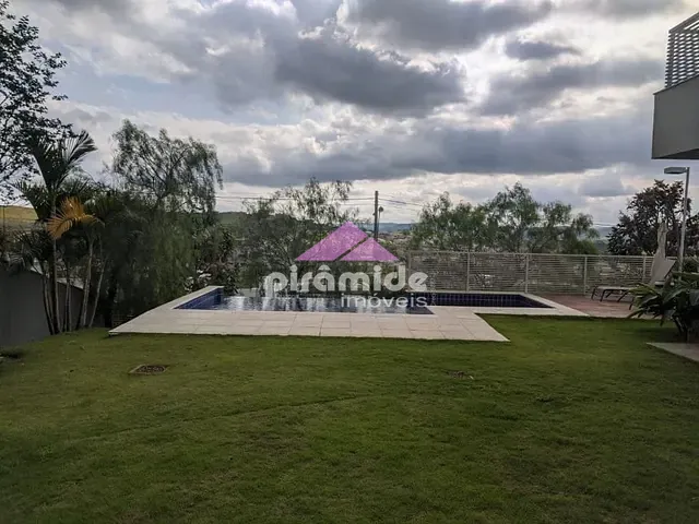 Casa com 450m² 5 quartos e 6 banheiros, à venda, no bairro Urbanova em São José dos Campos