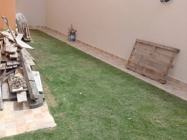 Casa com 180m² 3 quartos e 2 banheiros, à venda, no bairro Piracangaguá em Taubaté