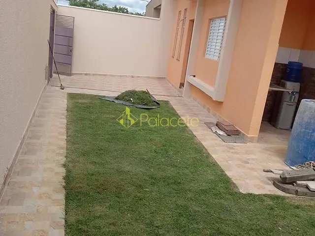 Casa com 180m² 3 quartos e 2 banheiros, à venda, no bairro Piracangaguá em Taubaté