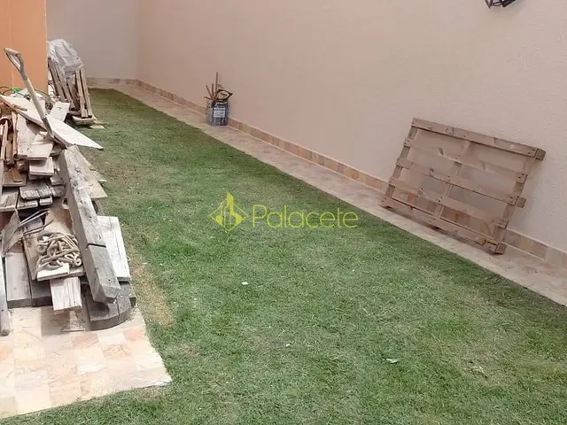 Casa com 180m² 3 quartos e 2 banheiros, à venda, no bairro Piracangaguá em Taubaté