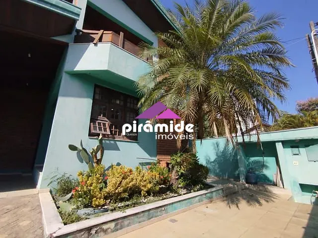 Casa com 360m² 4 quartos e 4 banheiros, à venda, no bairro Jardim das Colinas em São José dos Campos