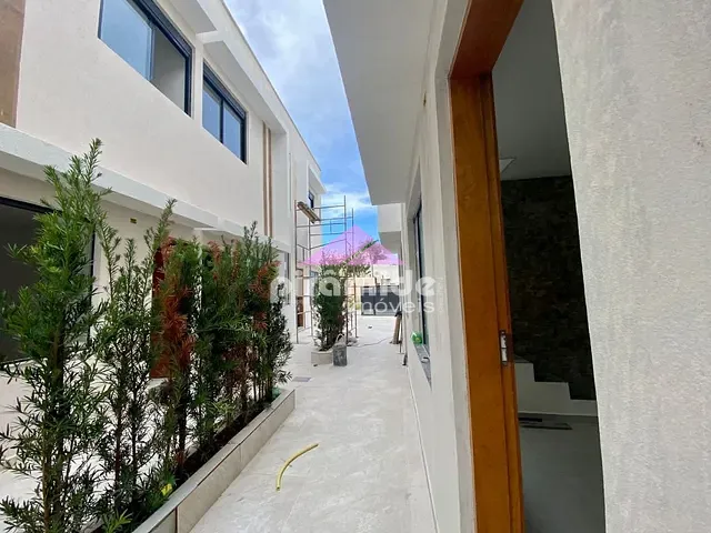 Casa com 90m² 2 quartos e 3 banheiros, à venda, no bairro Pontal de Santa Marina em Caraguatatuba