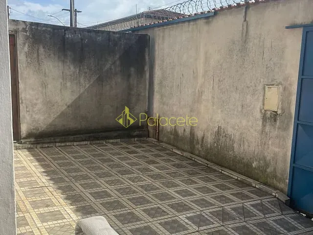 Casa com 300m² 3 quartos e 3 banheiros, à venda, no bairro Residencial e Comercial Vila Verde em Pindamonhangaba
