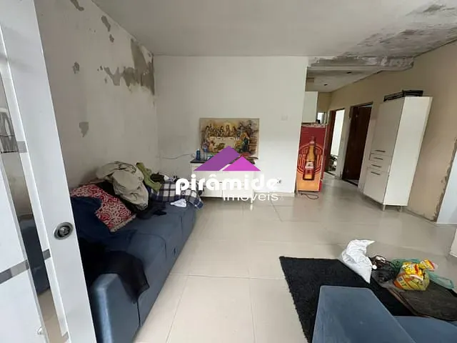 Casa com 360m² 3 quartos e 2 banheiros, à venda, no bairro Verde Mar em Caraguatatuba