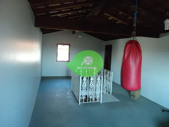 Casa com 360m², à venda, no bairro Jardim Pagliato em Sorocaba