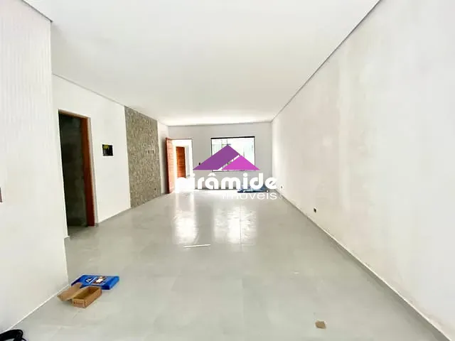 Casa com 85m² 2 quartos e 3 banheiros, à venda, no bairro Pontal de Santa Marina em Caraguatatuba