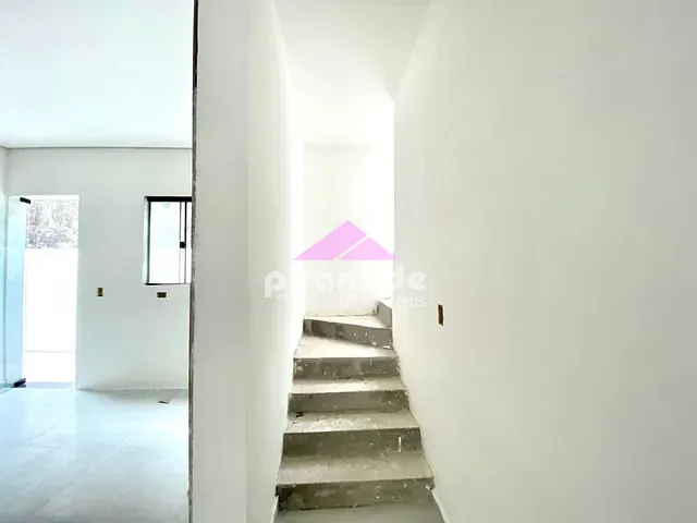Casa com 85m² 2 quartos e 3 banheiros, à venda, no bairro Pontal de Santa Marina em Caraguatatuba