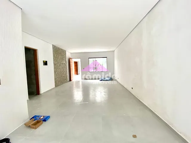 Casa com 85m² 2 quartos e 3 banheiros, à venda, no bairro Pontal de Santa Marina em Caraguatatuba