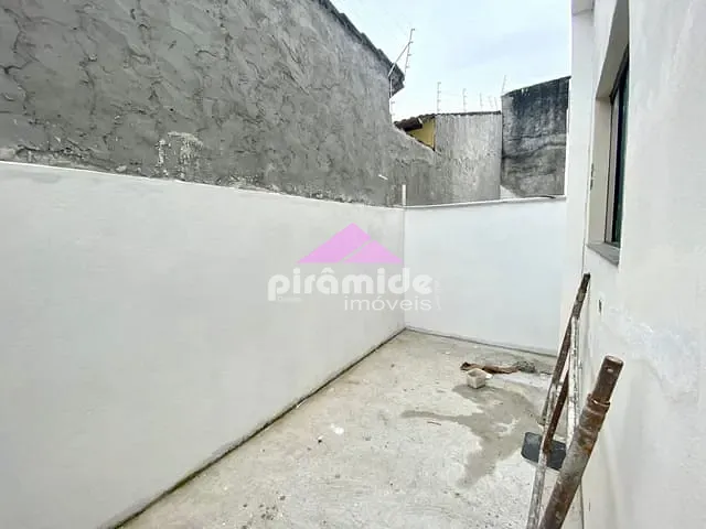 Casa com 85m² 2 quartos e 3 banheiros, à venda, no bairro Pontal de Santa Marina em Caraguatatuba