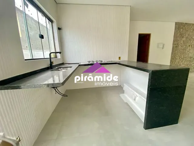 Casa com 84m² 2 quartos e 3 banheiros, à venda, no bairro Pontal de Santa Marina em Caraguatatuba