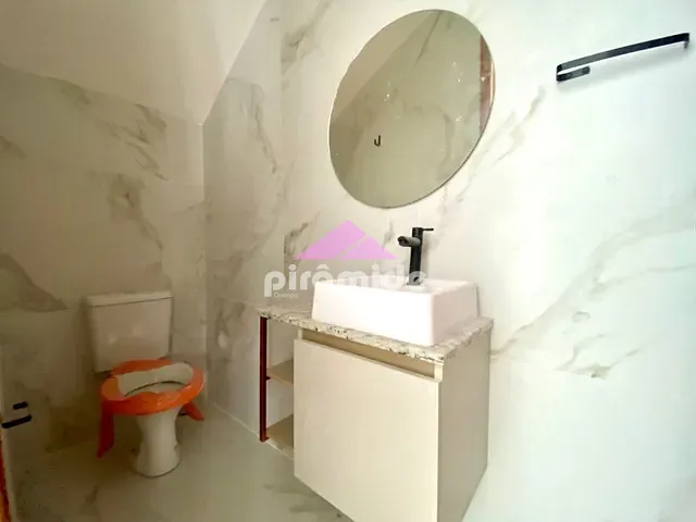 Casa com 84m² 2 quartos e 3 banheiros, à venda, no bairro Pontal de Santa Marina em Caraguatatuba