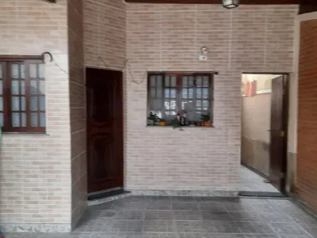 Casa com 125m² 2 quartos e 1 banheiro, à venda, no bairro Vila Rica em Pindamonhangaba