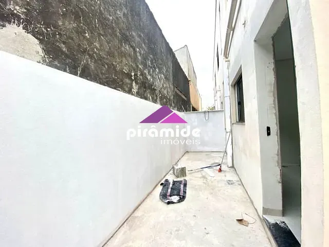 Casa com 84m² 2 quartos e 3 banheiros, à venda, no bairro Pontal de Santa Marina em Caraguatatuba