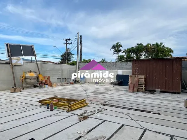 Casa com 84m² 2 quartos e 3 banheiros, à venda, no bairro Pontal de Santa Marina em Caraguatatuba