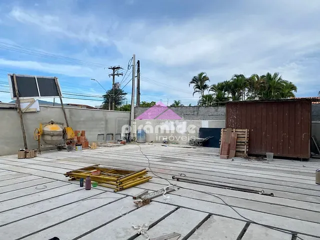 Casa com 84m² 2 quartos e 3 banheiros, à venda, no bairro Pontal de Santa Marina em Caraguatatuba