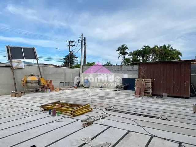 Casa com 84m² 2 quartos e 3 banheiros, à venda, no bairro Pontal de Santa Marina em Caraguatatuba