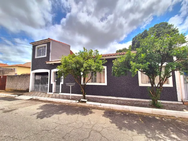 Casa com 265m² 3 quartos e 2 banheiros, à venda, no bairro Vila Prado em Roseira