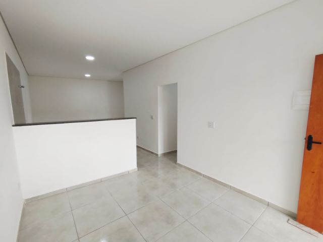Casa com 250m² 3 quartos e 1 banheiro, à venda, no bairro Loteamento Residencial Andrade em Pindamonhangaba