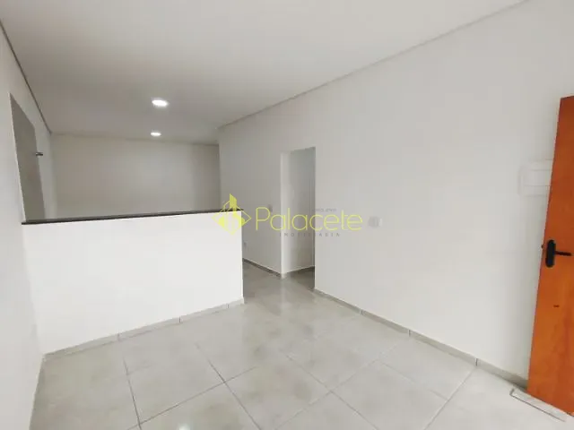 Casa com 250m² 3 quartos e 1 banheiro, à venda, no bairro Loteamento Residencial Andrade em Pindamonhangaba