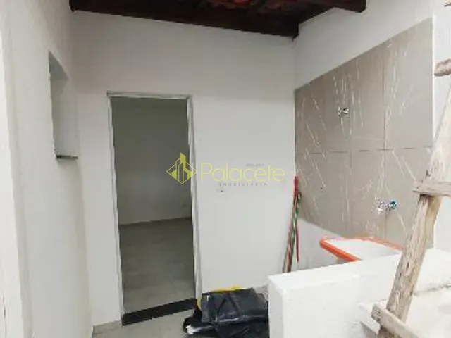 Casa com 250m² 3 quartos e 1 banheiro, à venda, no bairro Loteamento Residencial Andrade em Pindamonhangaba