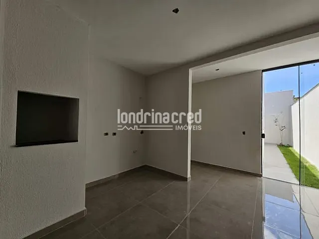 Casa com 156m² 3 quartos e 2 banheiros, à venda, no bairro Colúmbia em Londrina