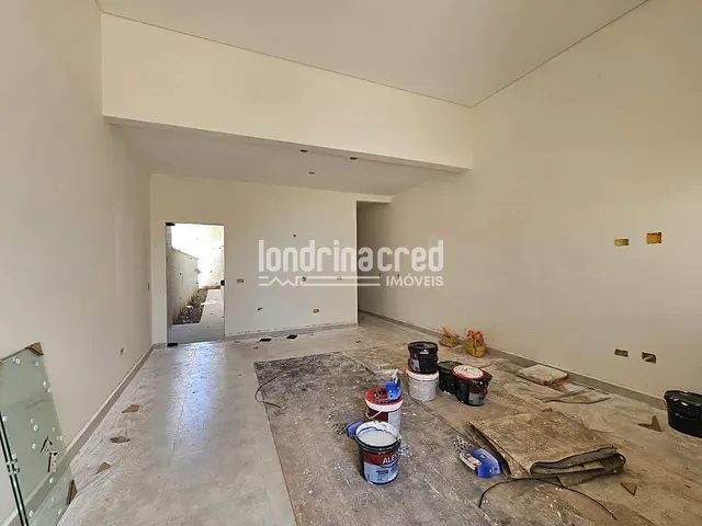 Casa com 150m² 3 quartos e 2 banheiros, à venda, no bairro Colúmbia em Londrina