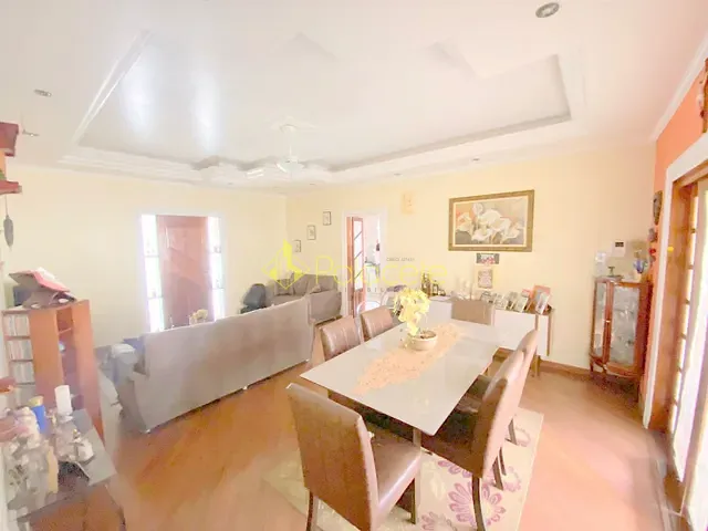 Casa com 297m² 3 quartos e 2 banheiros, à venda, no bairro Conjunto Habitacional Terra dos Ipês II (Fase II) em Pindamonhangaba