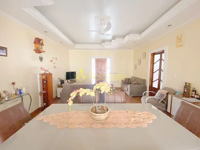 Casa com 297m² 3 quartos e 2 banheiros, à venda, no bairro Conjunto Habitacional Terra dos Ipês II (Fase II) em Pindamonhangaba