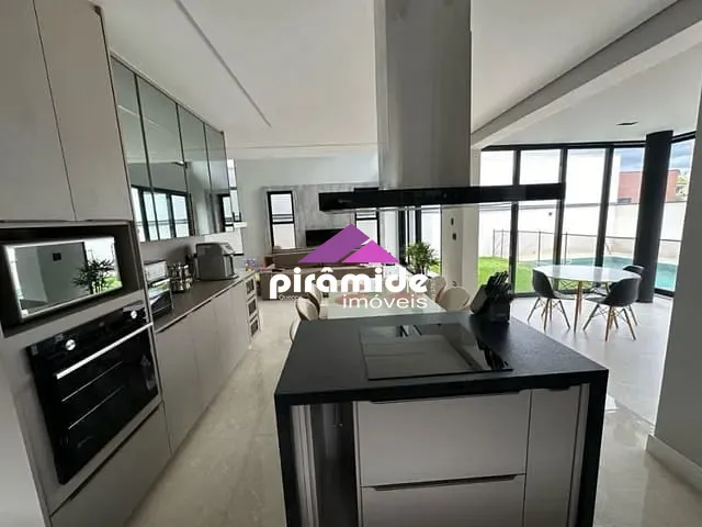 Casa com 373m² 4 quartos e 5 banheiros, à venda, no bairro Floresta em São José dos Campos
