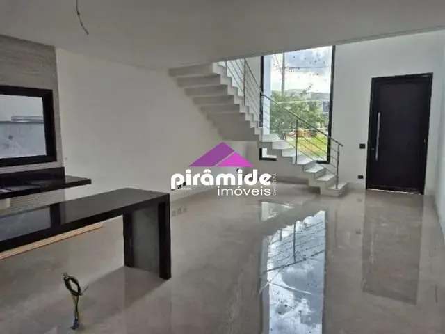 Casa com 250m² 4 quartos e 5 banheiros, à venda, no bairro Floresta em São José dos Campos