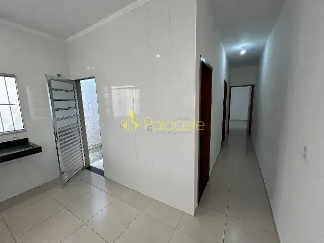 Casa com 125m² 2 quartos e 1 banheiro, à venda, no bairro Residencial Mantiqueira em Pindamonhangaba