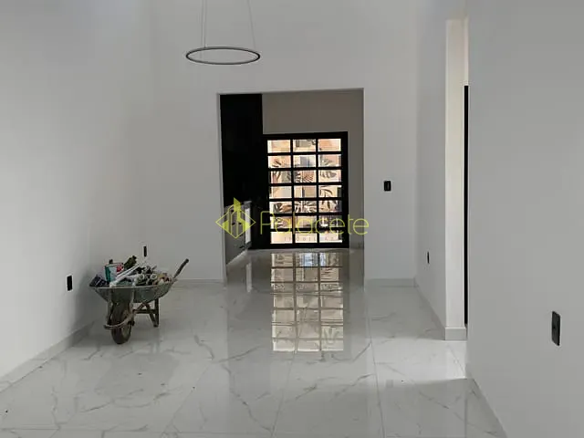 Casa com 176m² 3 quartos e 2 banheiros, à venda, no bairro Loteamento Santa Clara em Pindamonhangaba