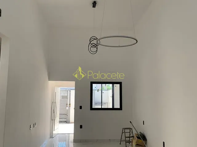 Casa com 176m² 3 quartos e 2 banheiros, à venda, no bairro Loteamento Santa Clara em Pindamonhangaba