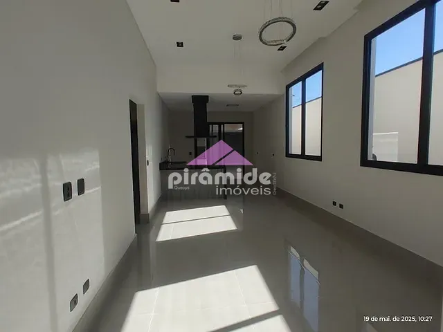 Casa com 308m² 3 quartos e 3 banheiros, à venda, no bairro Floresta em São José dos Campos