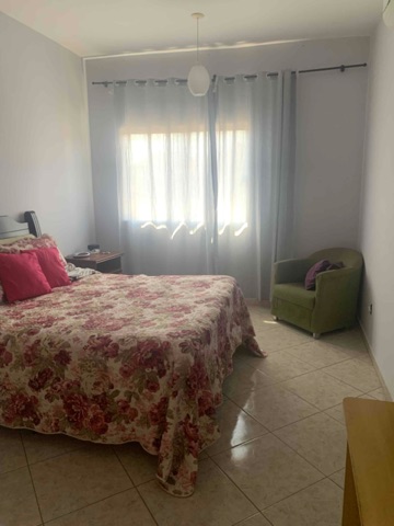 Sobrado com 300m² 5 quartos e 4 banheiros, à venda, no bairro Residencial Campo Belo em Pindamonhangaba