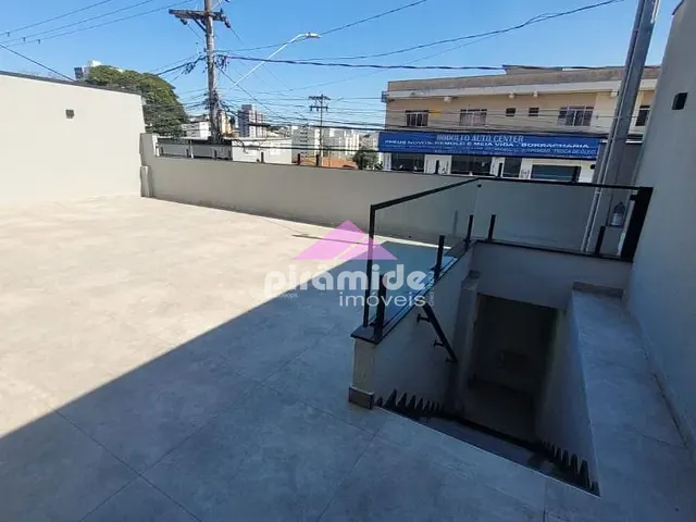 Casa com 250m² 3 quartos e 5 banheiros, à venda, no bairro Bosque dos Eucaliptos em São José dos Campos