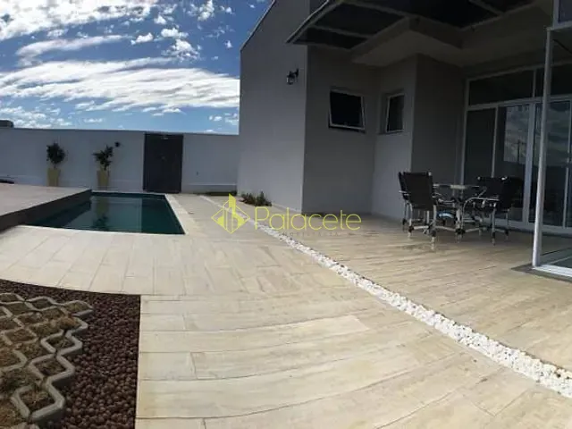 Casa com 700m² 3 quartos e 5 banheiros, à venda, no bairro Nossa Senhora do Perpétuo Socorro em Pindamonhangaba