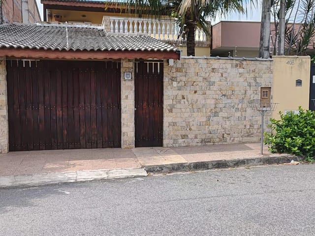 Casa com 200m² 3 quartos e 2 banheiros, à venda, no bairro Residencial Parque das Palmeiras em Pindamonhangaba