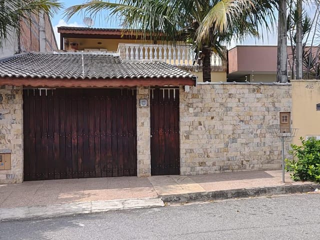 Casa com 200m² 3 quartos e 2 banheiros, à venda, no bairro Residencial Parque das Palmeiras em Pindamonhangaba