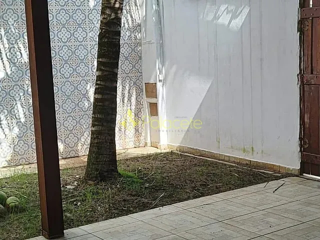Casa com 200m² 3 quartos e 2 banheiros, à venda, no bairro Residencial Parque das Palmeiras em Pindamonhangaba
