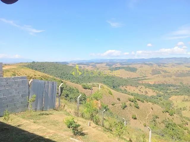 Casa com 312m² 1 quarto e 2 banheiros, à venda, no bairro Boa Vista em Aparecida