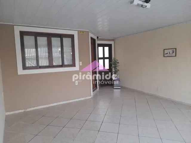Casa com 125m² 4 quartos e 3 banheiros, à venda, no bairro Jardim das Indústrias em São José dos Campos